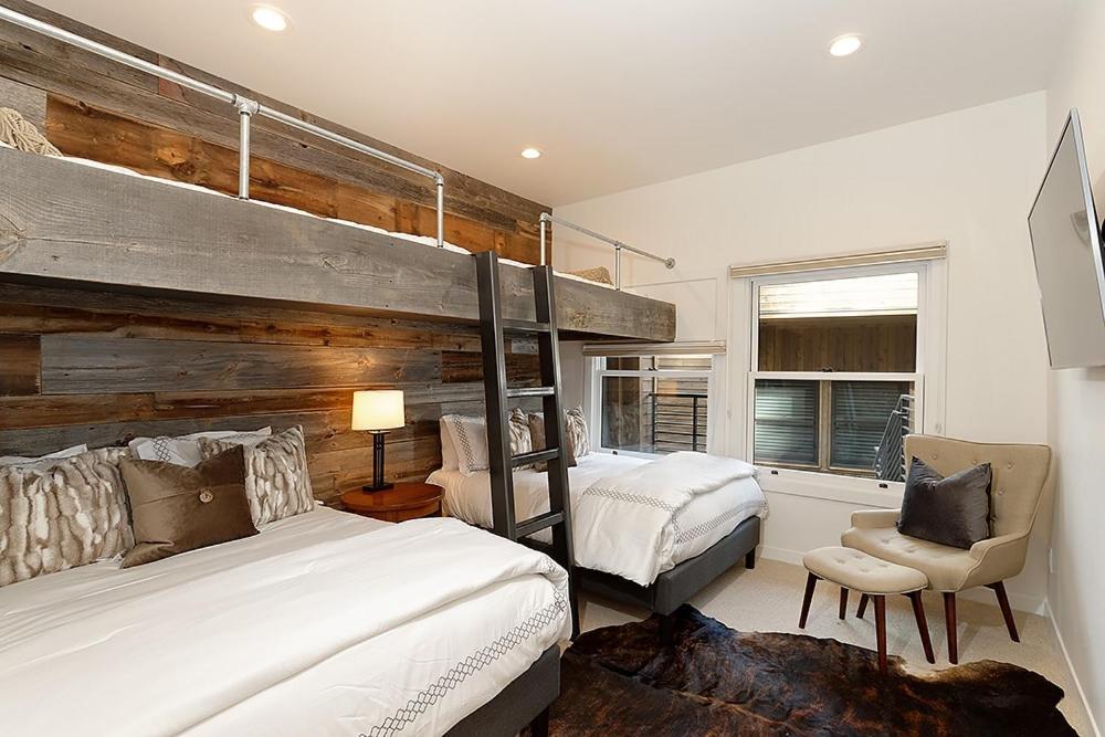Durant Unit D5, Deluxe Condo With Beautiful Furnishings, Great Views, And Central A/C アスペン エクステリア 写真